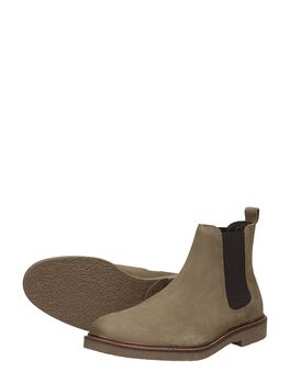 Chelsea boots