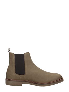 Chelsea boots