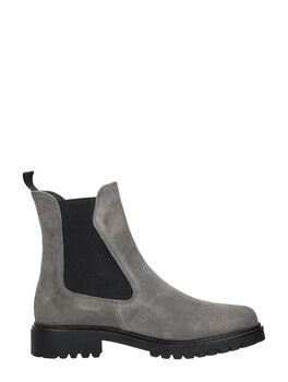 Chelsea boots