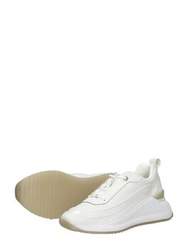 Internal Wedge Lace Up